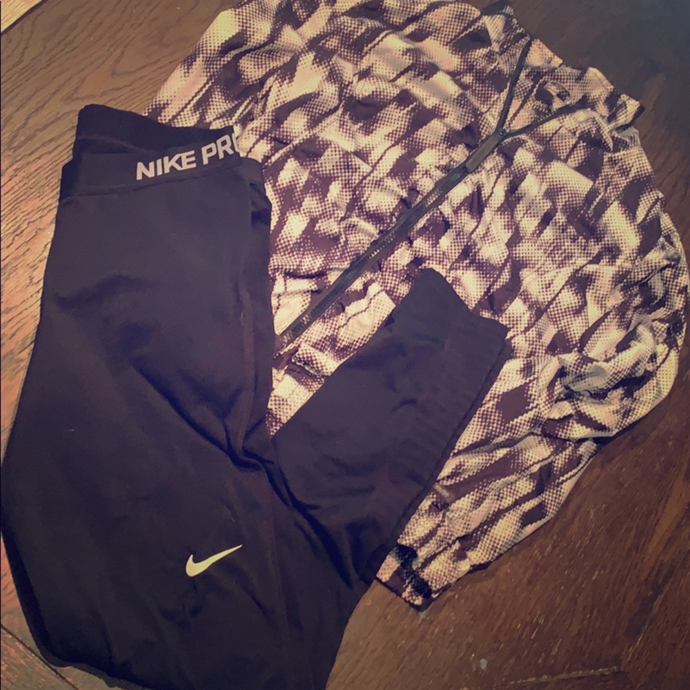 ✅ Nike Pro Leggings w/ Free Calvin Klein jacket
